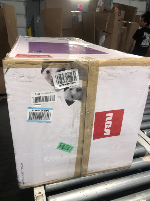 Photo 1 of RCA RFR321-PURPLE 3.2 Cu Ft Compact Fridge, Mini Refrigerator, Purple