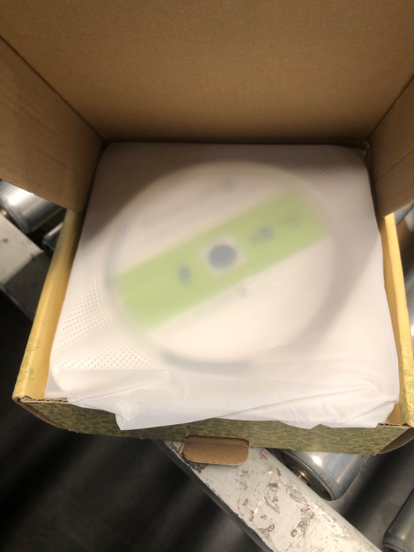 Photo 1 of CD Player Portable Bluetooth 5.1 Desktop CD Player with HiFi Sound Speakers,Remote Control,Dust Cover,LED Display,Boombox FM Radio,USB/AUX for Home,Kids (White)