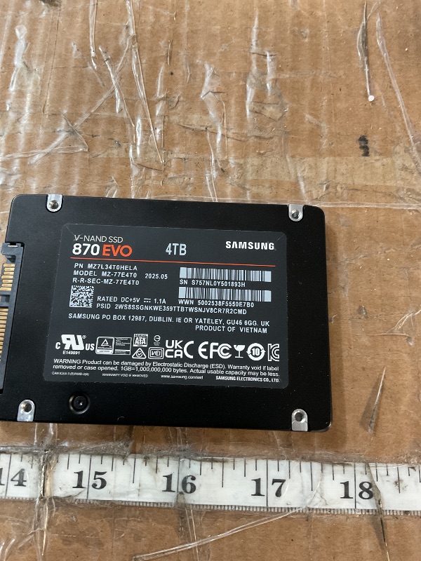 Photo 1 of (PARTS) (UNTESTED) (PREVIOSULY RETURNED AS "NON-FUNCTIONAL") SAMSUNG 870 EVO 4TB 2.5 Inch SATA III Internal SSD (MZ-77E4T0B/AM) , Black