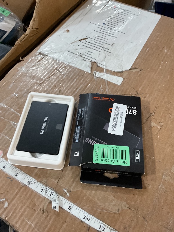 Photo 1 of (PARTS) (UNTESTED) (PREVIOSULY RETURNED AS "NON-FUNCTIONAL") SAMSUNG 870 EVO 4TB 2.5 Inch SATA III Internal SSD (MZ-77E4T0B/AM) , Black