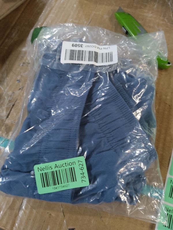 Photo 1 of (used) POLIESTER Tyhengta Men's Stretch Swim Trunks Quick Dry Beach Shorts with Zipper Pockets and Mesh Lining Copen Blue 38
