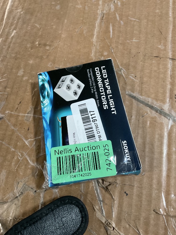 Photo 1 of 20 PCS 2-Pin 8mm Solderless LED Strip Connectors, Reliable and Easy-to-Install, Solidly Connected LED Light Connectors