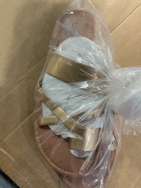 Photo 1 of (8.5W) (USED/FAIR) (BAGGED) Luoika Women's Wide Width Flat Sandals, Flip Flop Slides Sandal Casual Strapy Sandal Slip on Summer Beach Shoes for Women.Gold,705, size: 8.5XW
