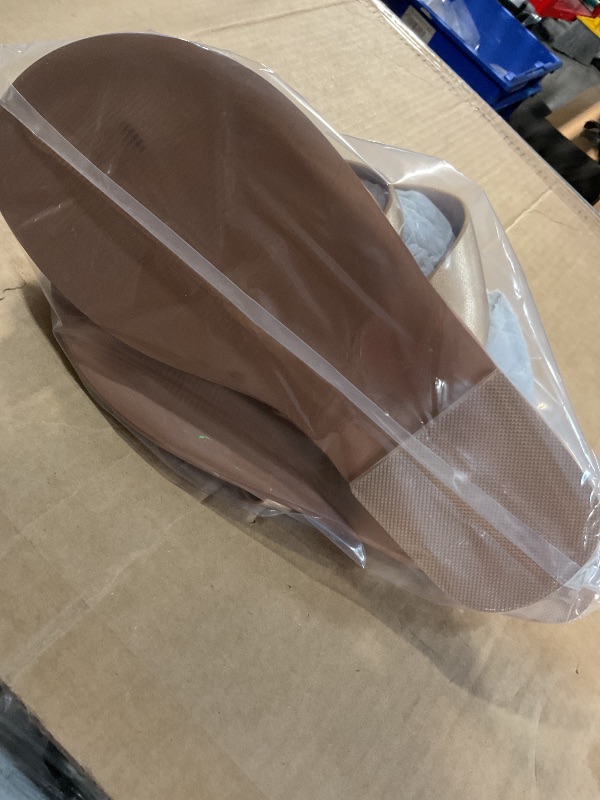 Photo 1 of (8.5W) (USED/FAIR) (BAGGED) Luoika Women's Wide Width Flat Sandals, Flip Flop Slides Sandal Casual Strapy Sandal Slip on Summer Beach Shoes for Women.Gold,705, size: 8.5XW