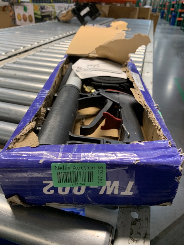 Photo 1 of ***PARTS ONLY ***janz 24 FT, Aluminum Telescoping Pressure Washer Wand with 2 Pressure Washer Extension Wands,Gutter Cleaner Attachment, 7 Spray Nozzle Tips, 2 Hose Inlet Adapters, Pivoting Coupler and Support Harness