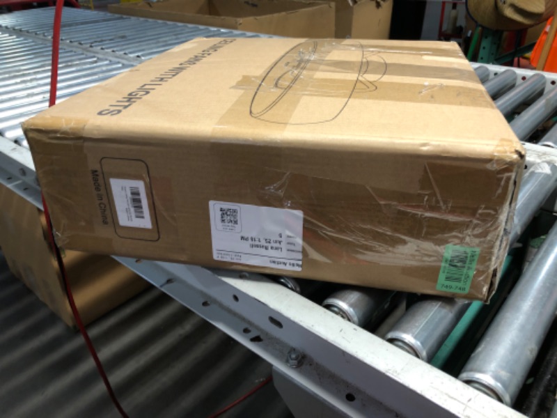 Photo 1 of (Sold for parts only) Ultra Low Profile Ceiling Fans with Lights and Remote Ultra Quiet 25 dB, 21" Modern Flush Mount LED Ceiling Fan Fandelier Ceiling Fan for Bedroom Kitchen