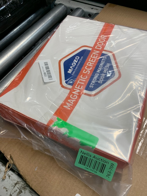 Photo 1 of (USED/FAIR) (BAGGED) MAGZO Magnetic Screen Door with Full Strip Magnets