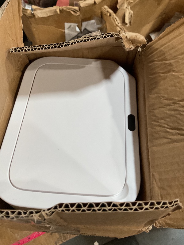 Photo 1 of (USED/FAIR) ELPHECO Bathroom Trash Can with Lid 3.5 Gallon Motion Sensor Slim Garbage Can Waterproof Smart Small Trash Bin for Bathroom, Kitchen, Office, Bedroom, Living Room, Toilet (White)