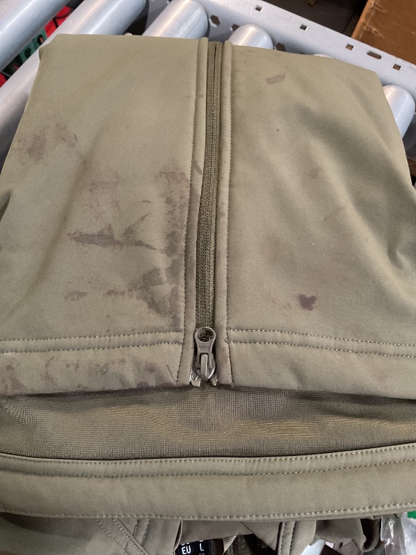 Photo 1 of (Used)(see images fir damage)TACVASEN Men Winter Waterproof Snowboard Softshell Parka Jacket Tactical Hoodie Rain Jackets Fleece Lined Mutil-pockets Ski Coats Army Green L