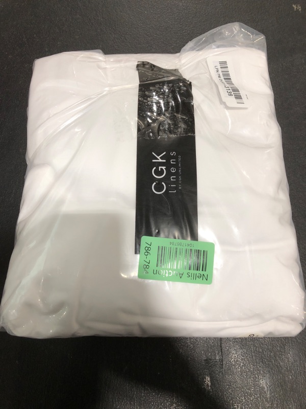Photo 1 of Queen Size 4 Piece Sheet Set - Comfy Breathable & Cooling Bed Sheets Set - Hotel Luxury Bedding for Women, Men, Kids & Teens - Deep Pockets, Easy Secure Fit, Soft and Wrinkle Free - Oeko-Tex - White