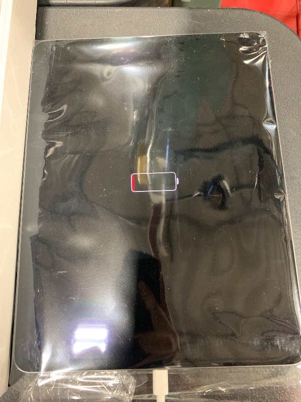 Photo 1 of Apple iPad Pro 12.9in (5th Gen.) - 1TB - WiFi - Space Gray (Renewed Premium)