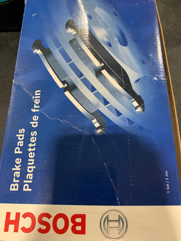 Photo 1 of BOSCH BE632H Blue Ceramic Disc Brake Pad Set With Hardware - Compatible With Select Ford Bronco, E-150 Club Wagon, E-150 Econoline, E-150 Econoline Club Wagon, F-150; FRONT