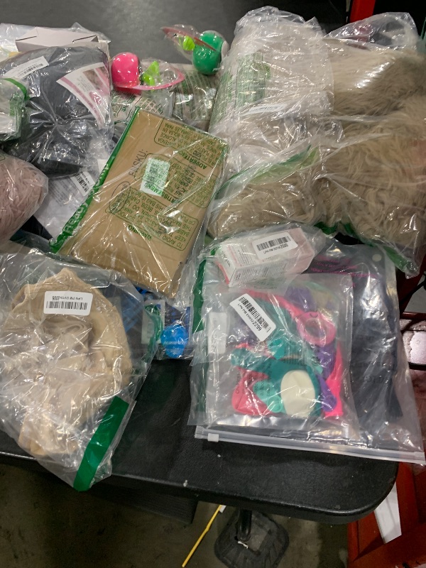 Photo 1 of Mixed box lot 