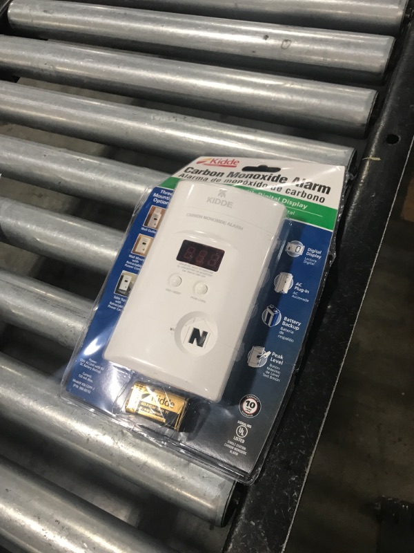 Photo 1 of Kidde Carbon Monoxide Detector, Plug In Wall with 9-Volt Battery Backup, Digital LED Display`