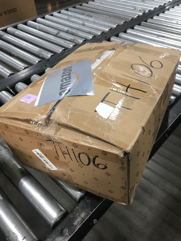 Photo 1 of Beckham Hotel Collection Bed Pillows Standard/Queen Size Set of 2 - Original Down Alternative Pillow for Sleeping - Bedding for Back, Stomach or Side Sleepers