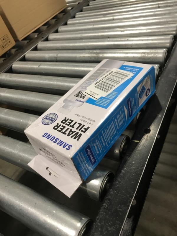 Photo 1 of SAMSUNG Genuine Filters for Refrigerator Water and Ice, Carbon Block Filtration for Clean, Clear Drinking Water, DA29-00020B-2P, 2 Pack
