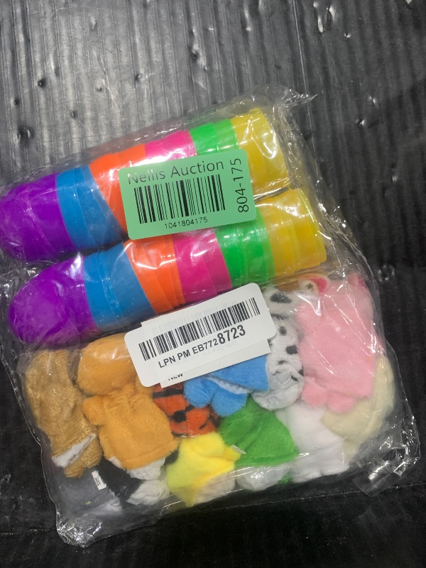 Photo 1 of DINESIL 12 Pieces Finger Puppets, Mini Plush Animals Finger Puppets Toys for Storytelling Shows Playtime, Classroom Rewards, Party Gift Favor Supplies