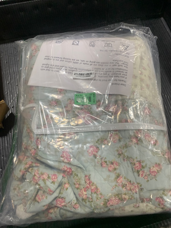 Photo 1 of camandy Cotton Bedspread Quilt Bedding Sets 3 Pieces Reversible Coverlet Sets Comforters Green Rose Floral Patchwork Bedspread, Queen Size