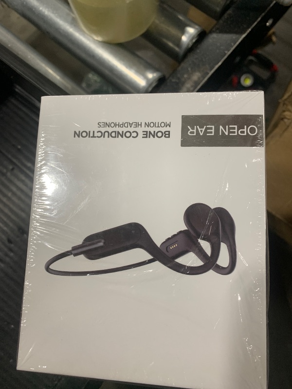 Photo 1 of Rumatas Swimming Headphones,Bone Conduction Headphones Bluetooth Wireless Open Ear Waterproof & Lightweight Long Battery Life,Black