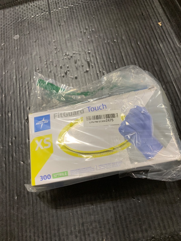 Photo 1 of Medline FitGuard Touch Nitrile Exam Gloves, 300 Count, XSmall, Powder Free, Disposable, Not Made with Natural Rubber Latex, Excellent Sense of Touch for Medical Tasks, Durable for Household Chores