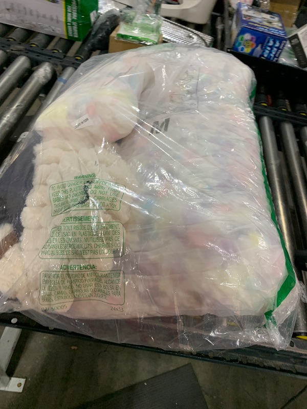 Photo 1 of MEDIUM LONG PILLOW 