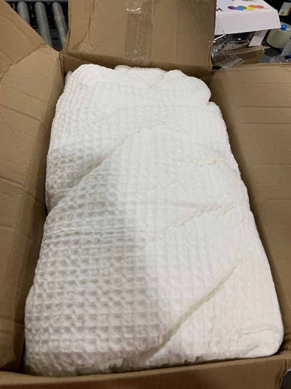 Photo 1 of Bedsure Waffle Comforter Set King, White Soft Cotton Bedding, Waffle Weave Bed Set, 3 Pieces, 1 Comforter (104"x90") and 2 Pillow Shams, Premium Cotton Cover with Polyester Fill for All Seasons