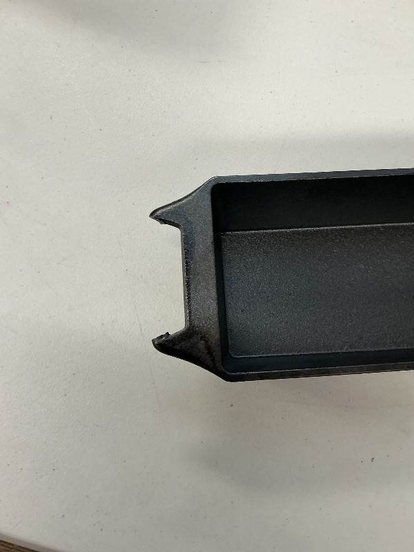 Photo 1 of Lodge Cast Iron Loaf Pan 8.5x4.5 Inch, Black