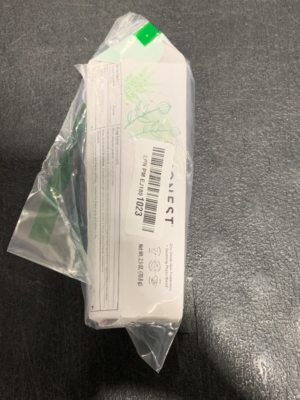 Photo 1 of The Honest Company Hypoallergenic Diaper Rash Cream | Moisturizing + Calming Zinc Oxide Ointment | NEA Recognized, Cruelty Free | 2.5 oz