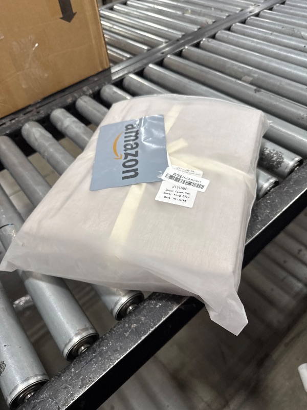 Photo 1 of JIYUAN 100% Washed Cotton Duvet Cover Set 3 Pieces Super King, 1 Duvet Cover 108x98 Inches(Comforter Not Included) and 2 Pillowcases,Linen Feel Bedding Set Comfy and Breathable, Heathered Linen