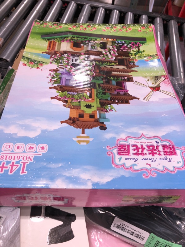 Photo 1 of CAXIMSY Cherry Blossom Flower House Micro Mini Building Block Sets for Adult, Treehouse Villa Garden Modell Kit for Girls 6-12?3350 Pieces?