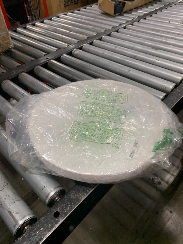 Photo 1 of Yesdate 6 Packs Plastic Round Platter, 13.5-Inch Restaurant Food Serving Trays, White