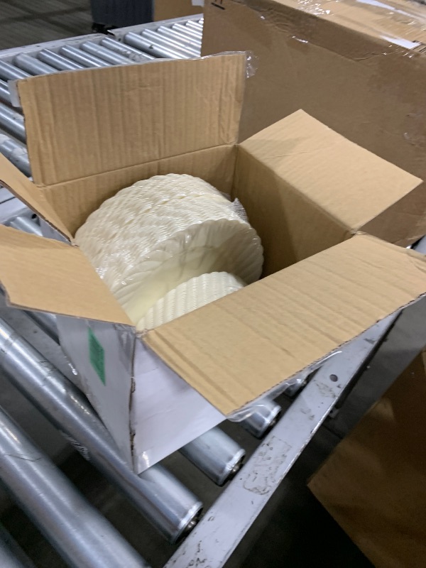 Photo 1 of U-QE 100 Piece Ivory Scalloped Plastic Plates for Party - Plastic Plates Disposable Heavy Duty - High End Disposable Plates for Party Including 50PCS 9'' & 50PCS 6.5''