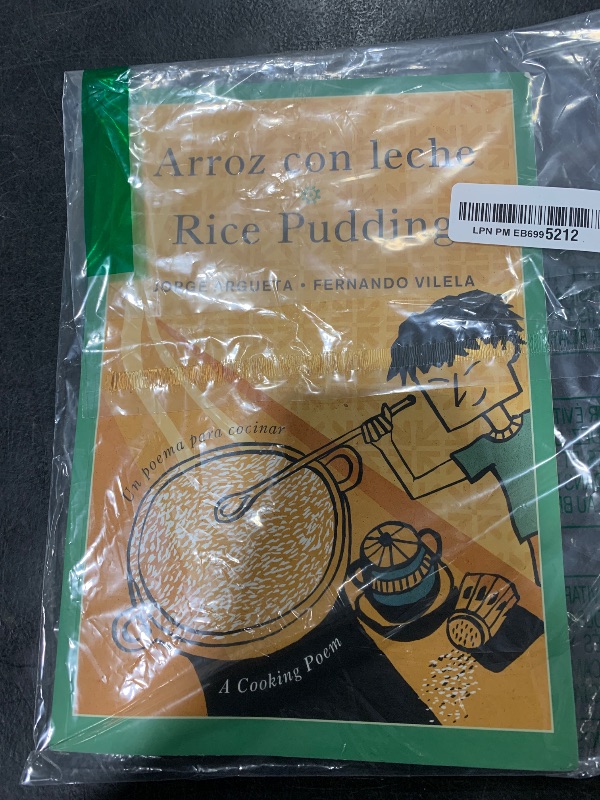 Photo 1 of Arroz con leche: Popular Songs and Rhymes from Latin America (Bilingual)