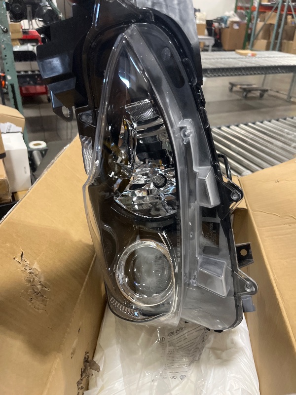 Photo 1 of Huray Halogen Headlight Assembly for Mazda 3 2014 2015 2016 RH Projector Headlamp w/Bulbs OE Factory Replacement for MA2503144 Right Passenger Side