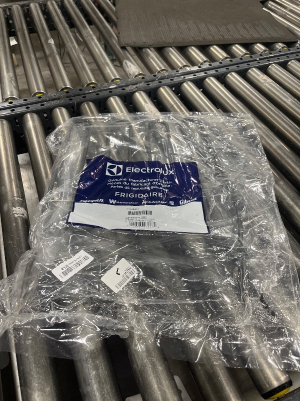 Photo 1 of Frigidaire 316505500 Genuine OEM Bake Element for Ranges