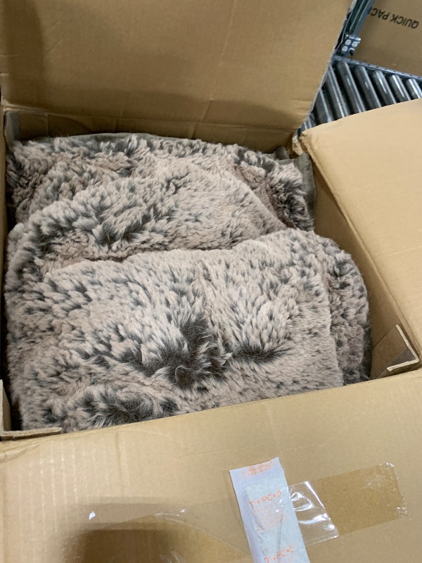 Photo 1 of EVERGRACEHOME Luxury Soft Faux Chinchilla Fur Throw Blanket for Couch, Warm Thick Heavy Winter Throw Blanket 1220GSM for Bed, Fluffy Cozy Mink Blanket with Reversible Velvet, Brown Sable, 60"x80"