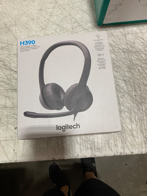 Photo 1 of Logitech H390 Gaming Headphones, Wired Headphones with Mic, USB Headset with Microphone for PC, Noise Cancelling Microphone for Video Meetings, Music, Gaming - Black