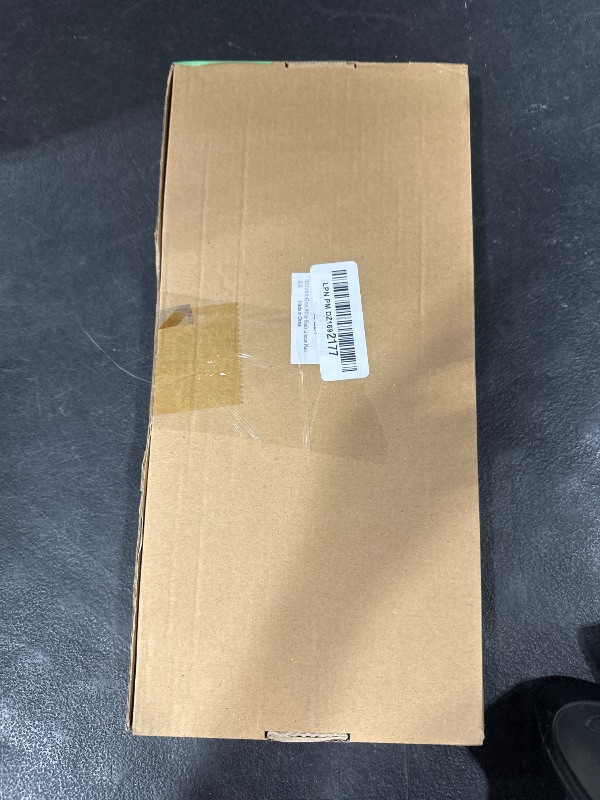 Photo 1 of 20 Pack Sublimation License Plate Blanks, Thickness 0.45mm Metal Automotive Sublimation License Plates Tag for Custom Design Work (White)