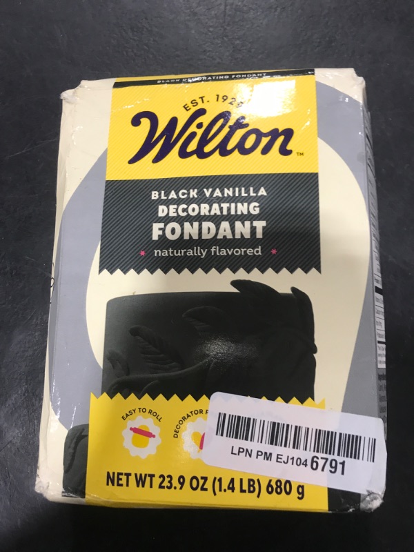 Photo 1 of Wilton - 710-2303 Wilton Decorator Preferred Black Fondant, 24 oz. Fondant Icing