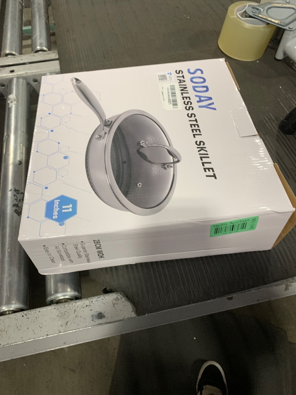 Photo 1 of 10.5 inch Frying Pan Nonstick with Lid, 2.5 Qt Deep Non Stick Stainless Steel Sauté Pan Skillet, Dishwasher and Oven Safe, Compatible with All Cooktops
