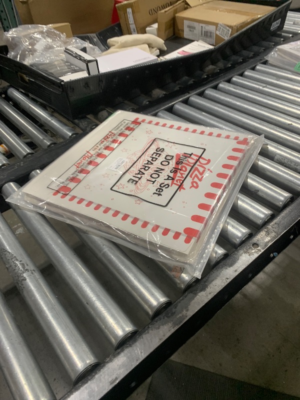 Photo 1 of 24 PIECES PIZZA PLANET PIZZA BOX