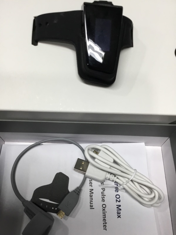 Photo 1 of (FUNCTIONAL/USED) Wellue O2 Pulse Oximeter with Smart Reminder | Blood Oxygen Saturation Monitor for SpO2 and Heart Rate Tracking Continuously, Bluetooth Finger Ring with Free APP &PC Report