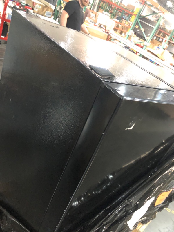 Photo 1 of ***(PARTS ONLY/ MAJOR DAMAGE/ ONLY FREEZER WORKS)***BLACK+DECKER 10 Cu. Ft. Top Mount Refrigerator with Freezer, 2 Door Refrigerator with Top Freezer and Adjustable Temperature Control, ENERGY STAR,BR1000HB, Black