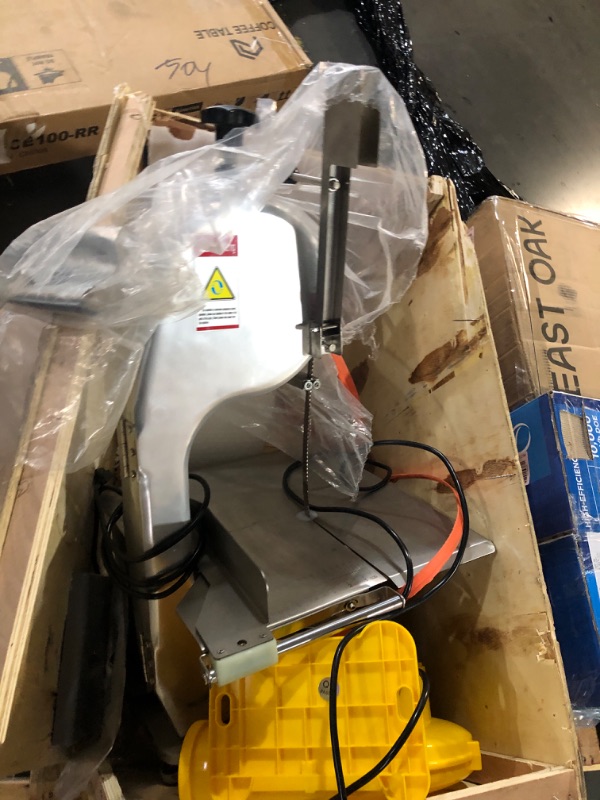 Photo 1 of (trailer/picm up only)
SWAG Off Road V3.0 Portaband Table With Foot Switch