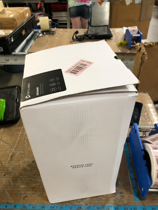 Photo 1 of (camera does not work)(sold for parts) PETLIBRO Automatic Cat Feeder with Camera, 1080P HD Video with Night Vision, 5G WiFi Pet Feeder with 2-Way Audio