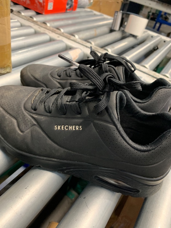 Photo 1 of (see images for damage) Skechers womens Skecher Street Women's Uno - Stand on Air Sneaker, Black/Black, 8.5 Wide US