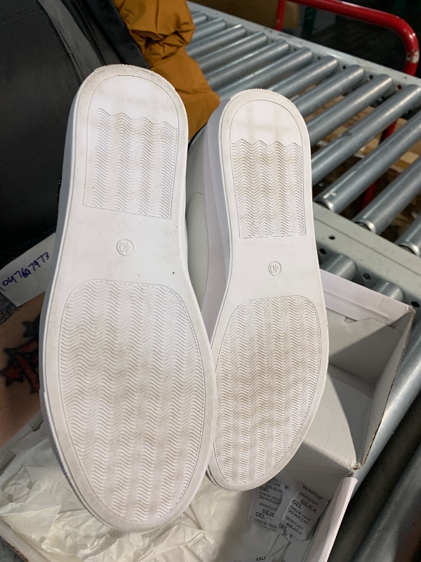 Photo 1 of ***(HEAVILY USED/ MINOR DAMAGE)***FEVERSOLE Women's Featured PU Leather Colorful Lace Up Sneaker White Glitter Night Blue Star Size 9 M US