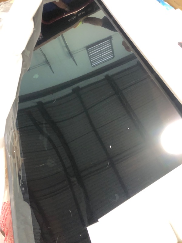 Photo 1 of ****Screen is damaged********85" QM6K Series 4K UHD HDR QD Mini LED Smart TV with Google TV (2025)