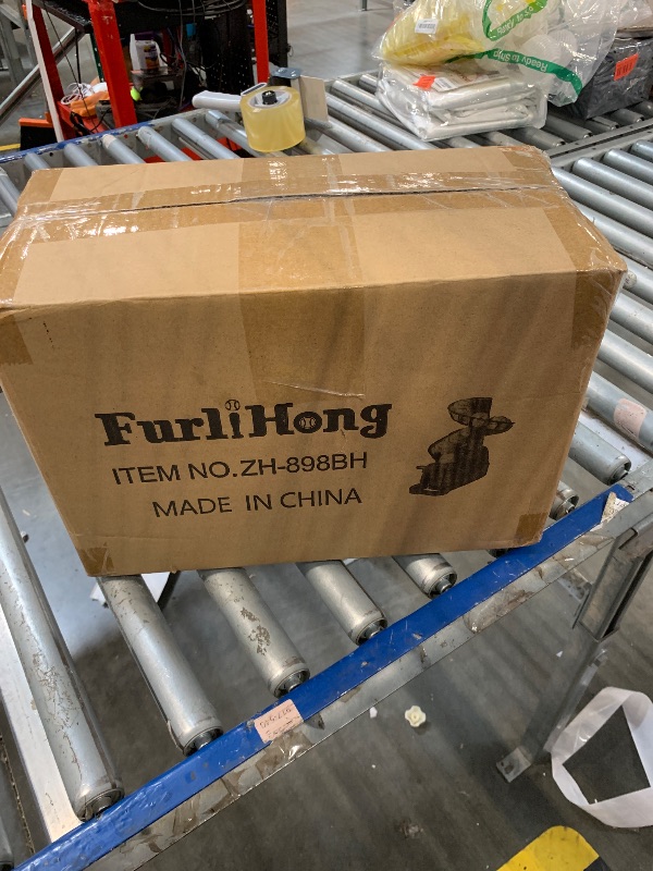 Photo 1 of Furlihong 898BH Baseball Soft Toss Machine, Angle Adjustable, Step On Paddle and Release to Launch, No Power Supply Needed, Works with Regulation Baseball
