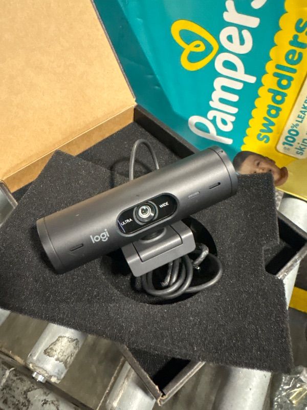 Photo 1 of   Razer Kiyo Pro Ultra 4K Webcam: Large Sensor - Auto Light Correction - Built-in Mic and Shutter - Pro Grade Content Creation, Streaming, Gaming,  Video Calls - Works with OBS, Xsplit, PC, Zoom, Teams
